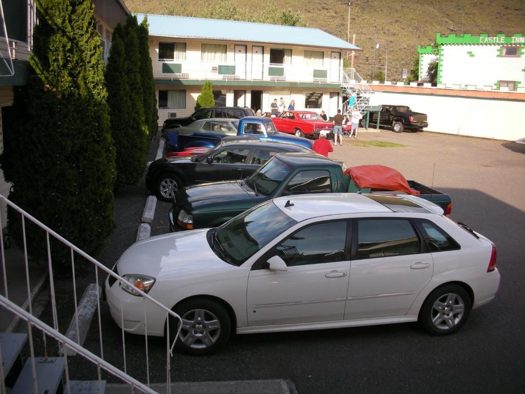 Cache Creek Inn Dış mekan fotoğraf