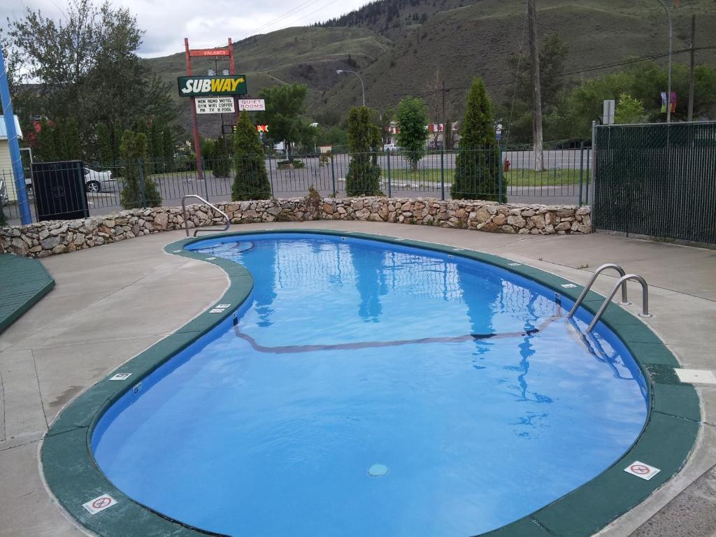 Cache Creek Inn Dış mekan fotoğraf