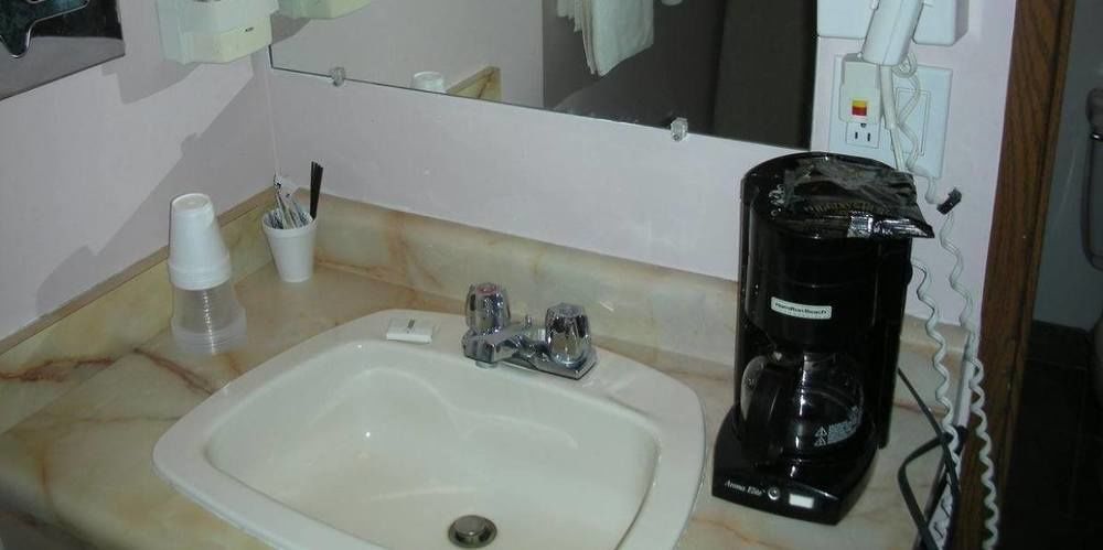 Cache Creek Inn Dış mekan fotoğraf